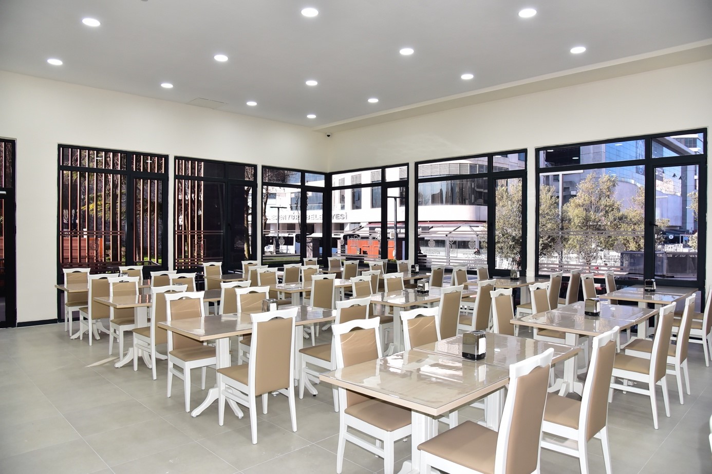 İBB Kent Lokantaları, İstanbul’un Dört Bir Yanında Vatandaşa Hizmet Vermeye Devam Ediyor